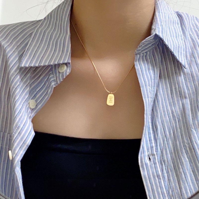 Ch**el necklaces